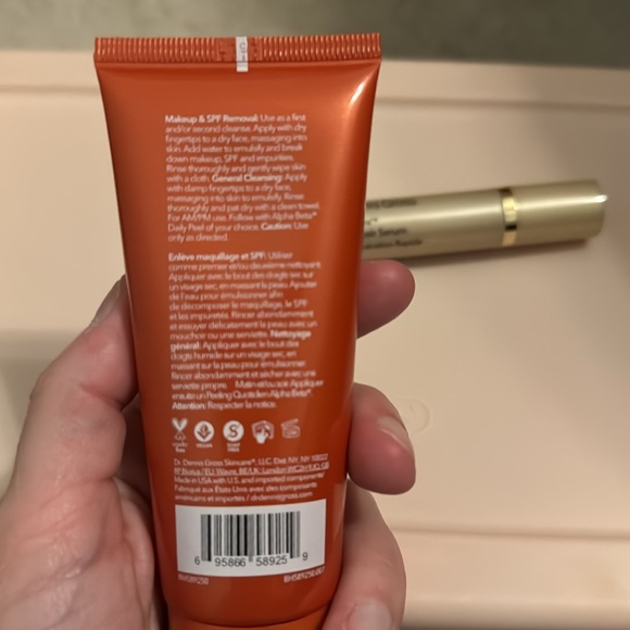 Dr. Dennis gross creamy cleansing oil and fill & repair serum duo - NEW - Picture 4 of 4